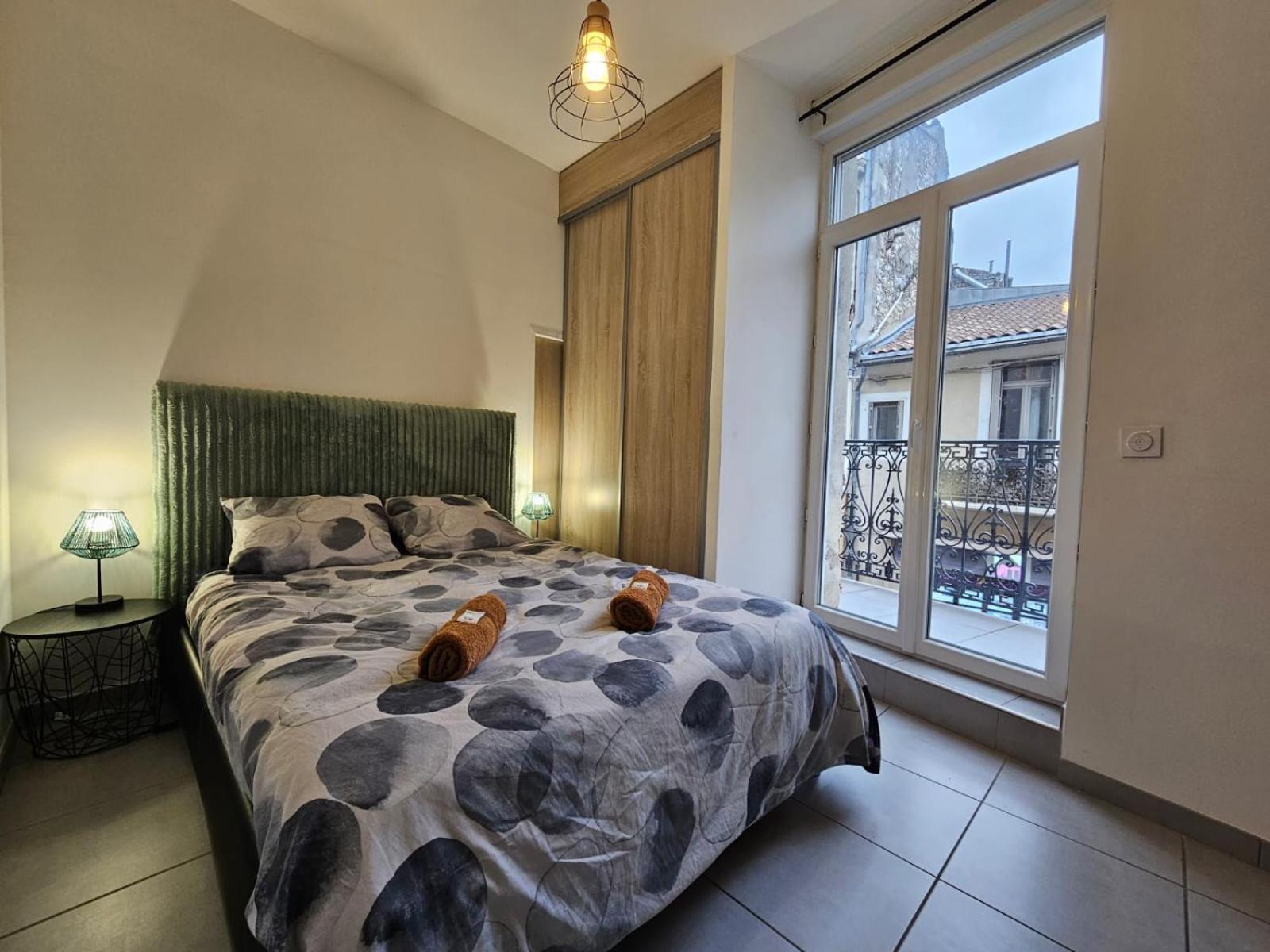 Le Contemporain-2 Chambres-Vue Eglise Saint Paul Ним Экстерьер фото